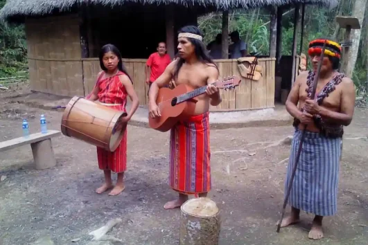 Tour en la Selva Amazónica en Convivencia con la Familia Shuar