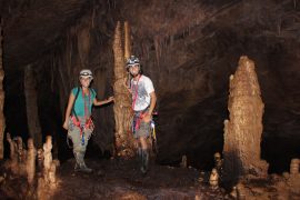 banner tour cueva de los tayos